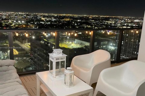 Copropriété à louer à Miami, Floride: 1 chambre, 78.97 m2 № 1985460 - photo 5