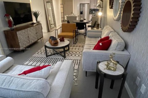 Copropriété à louer à Miami, Floride: 1 chambre, 78.97 m2 № 1985460 - photo 3