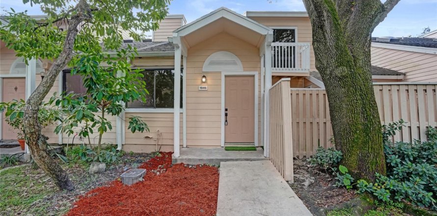 Touwnhouse à North Lauderdale, Floride 3 chambres, 116.31 m2 № 1943812