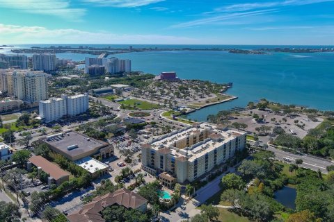 Condominio en venta en Sarasota, Florida, 2 dormitorios, 113.53 m2 № 2312362 - foto 24
