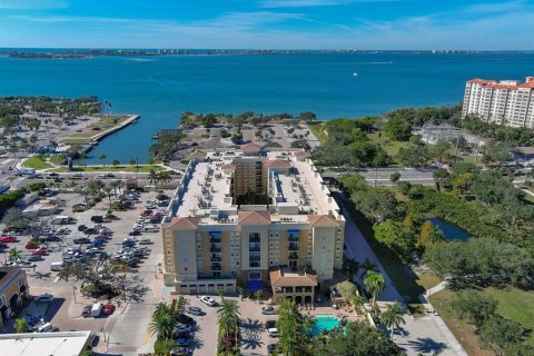 Condominio en venta en Sarasota, Florida, 2 dormitorios, 113.53 m2 № 2312362 - foto 2