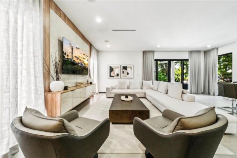 Casa en venta en Fort Lauderdale, Florida, 6 dormitorios, 332.68 m2 № 2180535 - foto 9