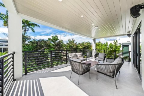 Casa en venta en Fort Lauderdale, Florida, 6 dormitorios, 332.68 m2 № 2180535 - foto 24