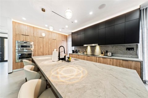 Casa en venta en Fort Lauderdale, Florida, 6 dormitorios, 332.68 m2 № 2180535 - foto 11