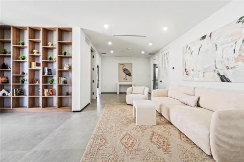 Casa en venta en Fort Lauderdale, Florida, 6 dormitorios, 332.68 m2 № 2180535 - foto 17