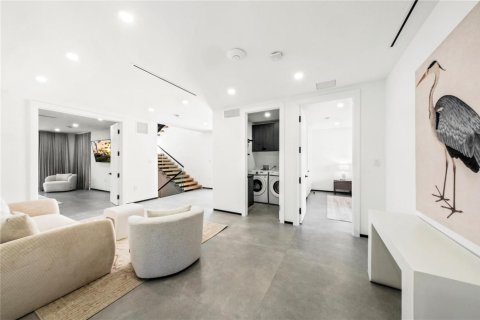 Casa en venta en Fort Lauderdale, Florida, 6 dormitorios, 332.68 m2 № 2180535 - foto 25