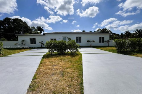 Casa en venta en Miami, Florida, 4 dormitorios, 200.39 m2 № 1821741 - foto 3