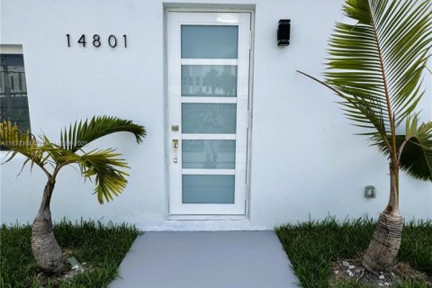 Casa en venta en Miami, Florida, 4 dormitorios, 200.39 m2 № 1821741 - foto 6