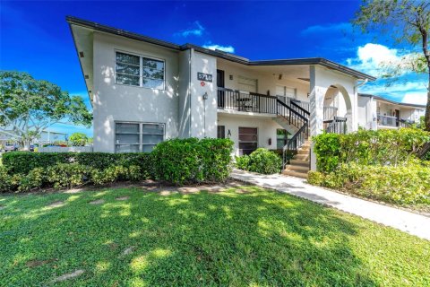Condo in Delray Beach, Florida, 2 bedrooms  № 2244341 - photo 8