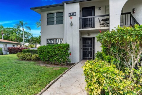 Condo in Delray Beach, Florida, 2 bedrooms  № 2244341 - photo 12