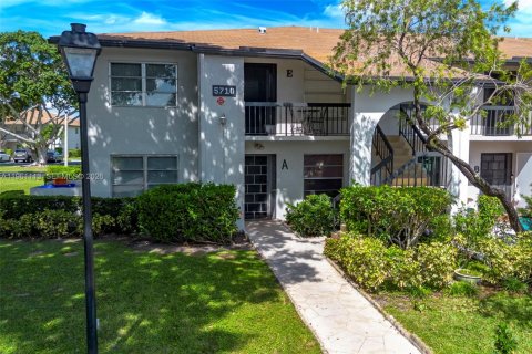 Condo in Delray Beach, Florida, 2 bedrooms  № 2244341 - photo 25