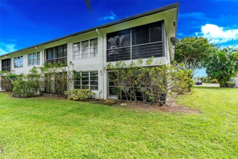 Condo in Delray Beach, Florida, 2 bedrooms  № 2244341 - photo 19