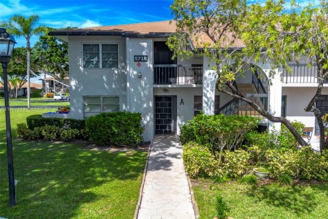 Condo in Delray Beach, Florida, 2 bedrooms  № 2244341 - photo 26