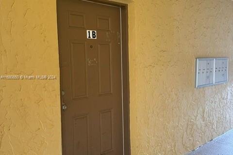Copropriété à vendre à Lauderhill, Floride: 2 chambres, 99.41 m2 № 1413539 - photo 2
