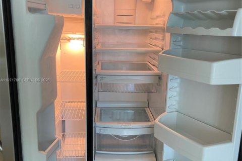 Condominio en venta en Miami, Florida, 1 dormitorio, 71.35 m2 № 2032428 - foto 22