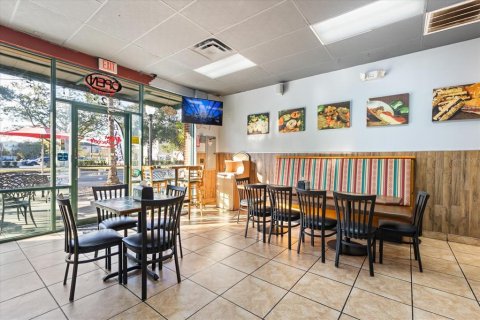 Propiedad comercial en venta en Orlando, Florida, 111.48 m2 № 2166402 - foto 18