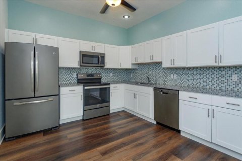 Casa en venta en Orlando, Florida, 3 dormitorios, 189.15 m2 № 1518668 - foto 9