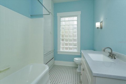 Casa en venta en Orlando, Florida, 3 dormitorios, 189.15 m2 № 1518668 - foto 19