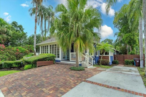 Casa en venta en Orlando, Florida, 3 dormitorios, 189.15 m2 № 1518668 - foto 2
