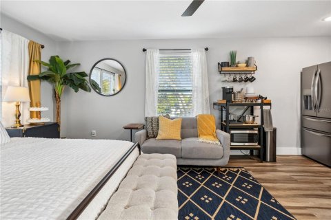Apartamento en alquiler en Saint Petersburg, Florida, 1 habitación, 44.59 m2 № 2095318 - foto 17