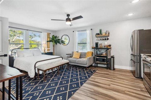 Apartamento en alquiler en Saint Petersburg, Florida, 1 habitación, 44.59 m2 № 2095318 - foto 11