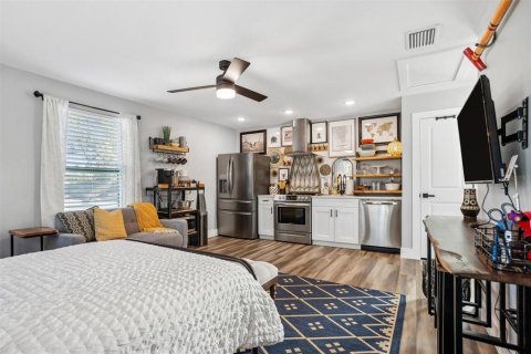 Apartamento en alquiler en Saint Petersburg, Florida, 1 habitación, 44.59 m2 № 2095318 - foto 14