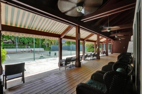 Condo in Miami, Florida, 2 bedrooms  № 1814130 - photo 26