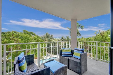 Condo in Miami, Florida, 2 bedrooms  № 1814130 - photo 9