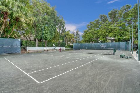 Condo in Miami, Florida, 2 bedrooms  № 1814130 - photo 27