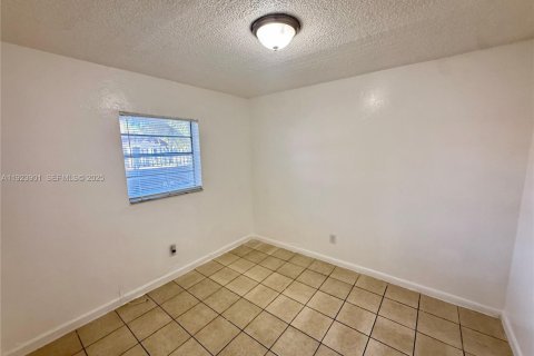 Appartement à louer à Miami, Floride: 2 chambres, 65.03 m2 № 1993632 - photo 6