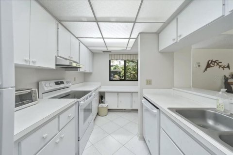 Купить кондоминиум в Сарасота, Флорида 5 комнат, 104.7м2, № 2098870 - фото 3