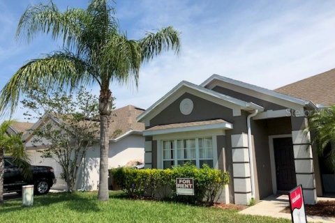 House in Kissimmee, Florida 4 bedrooms, 196.67 sq.m. № 1740276 - photo 1