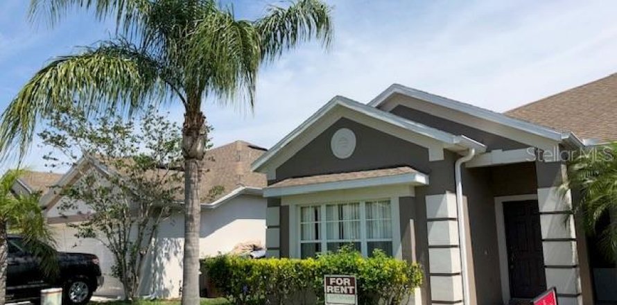 Casa en Kissimmee, Florida 4 dormitorios, 196.67 m2 № 1740276