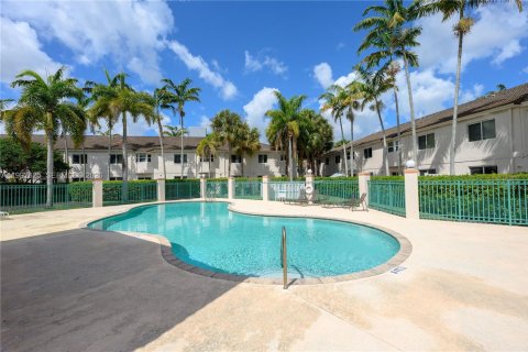 Condominio en alquiler en Pembroke Pines, Florida, 2 dormitorios, 75.72 m2 № 2055456 - foto 20