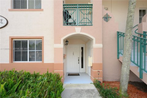 Condominio en alquiler en Pembroke Pines, Florida, 2 dormitorios, 75.72 m2 № 2055456 - foto 22
