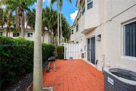 Condominio en alquiler en Pembroke Pines, Florida, 2 dormitorios, 75.72 m2 № 2055456 - foto 16