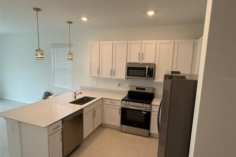 Adosado en alquiler en Kissimmee, Florida, 3 dormitorios, 156.91 m2 № 1913971 - foto 7