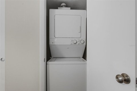 Condo in Clearwater, Florida, 2 bedrooms  № 1914148 - photo 19