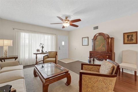 Condo in Clearwater, Florida, 2 bedrooms  № 1914148 - photo 5