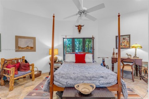 Villa ou maison à vendre à Miami, Floride: 4 chambres, 74.69 m2 № 1864775 - photo 23