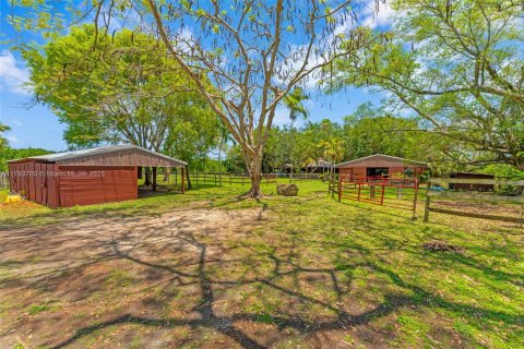 Villa ou maison à vendre à Miami, Floride: 4 chambres, 74.69 m2 № 1864775 - photo 30