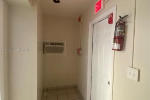Villa ou maison à vendre à Fort Lauderdale, Floride: 3 chambres, 178.28 m2 № 2268393 - photo 19