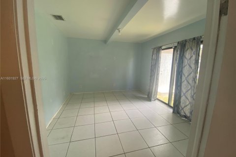 Villa ou maison à vendre à Fort Lauderdale, Floride: 3 chambres, 178.28 m2 № 2268393 - photo 20