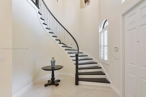 House in Boca Raton, Florida 5 bedrooms, 386.47 sq.m. № 1924926 - photo 7