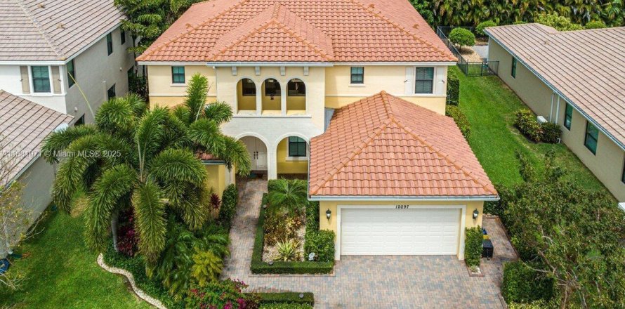 House in Boca Raton, Florida 5 bedrooms, 386.47 sq.m. № 1924926