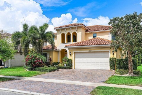 House in Boca Raton, Florida 5 bedrooms, 386.47 sq.m. № 1924926 - photo 20