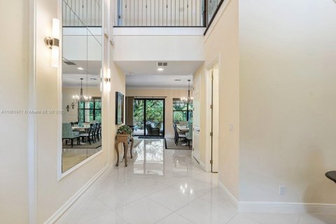 House in Boca Raton, Florida 5 bedrooms, 386.47 sq.m. № 1924926 - photo 6