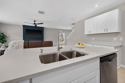 Casa en venta en Palmetto, Florida, 4 dormitorios, 215.53 m2 № 2137809 - foto 13