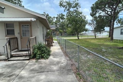 House in Saint Petersburg, Florida 2 bedrooms, 72.46 sq.m. № 1879133 - photo 5