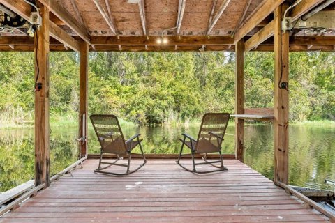 House in Haines City, Florida 3 bedrooms, 210.98 sq.m. № 2217416 - photo 4